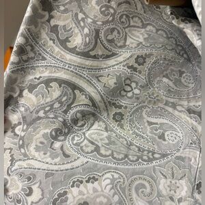 Pottery barn duvet cover and shams